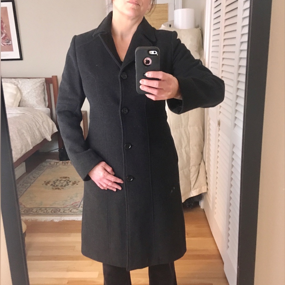 Kenneth Cole reaction three-quarter length wool coat, size 8